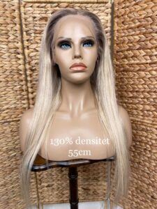 Perukdetalj eller färgexempel från Indigos Hairs perukguide