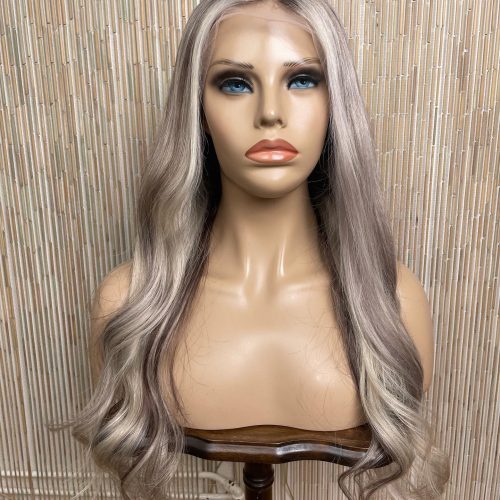 Perukdetalj eller färgexempel från Indigos Hairs perukguide